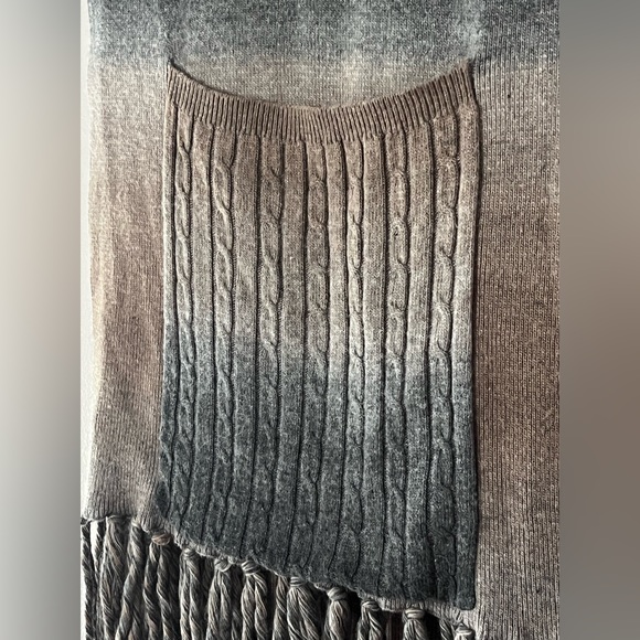 Women’s RUDSAK Fringe Pocket Scarves 🧣 - Picture 5 of 11
